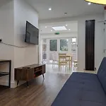 Дом отдыха Near City Centre Private Bath Free Parking Йорк
