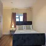 Near City Centre Private Bath Free Parking Dom wakacyjny *