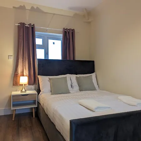 בית נופש Near City Centre Private Bath Free Parking *