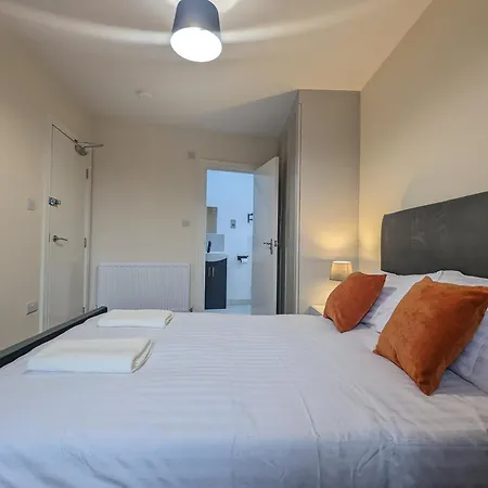 Near City Centre Private Bath Free Parking * ヨーク
