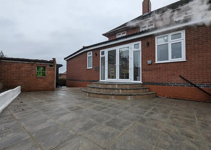 Дом отдыха Near City Centre Private Bath Free Parking