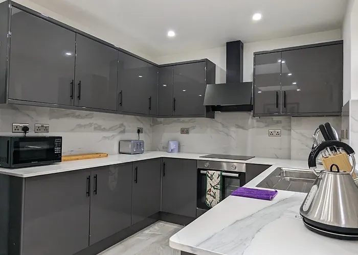 Дом отдыха Near City Centre Private Bath Free Parking