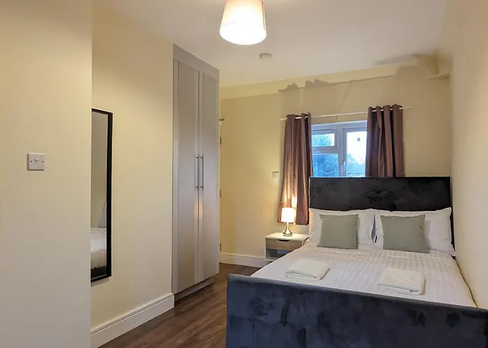 Near City Centre Private Bath Free Parking Дом отдыха