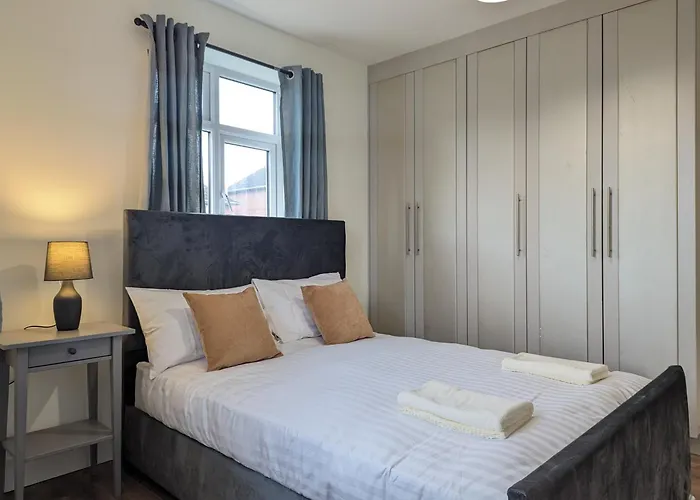 Near City Centre Private Bath Free Parking Йорк