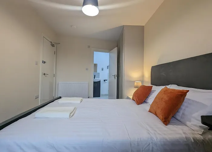 Near City Centre Private Bath Free Parking * Йорк