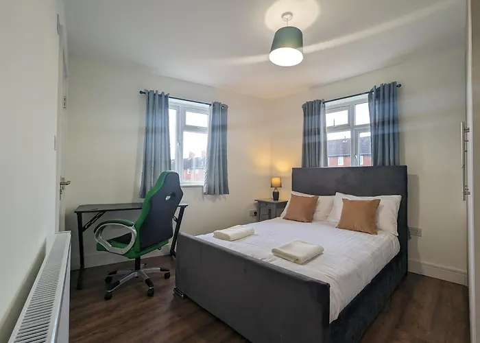 Near City Centre Private Bath Free Parking