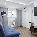 Near City Centre Private Bath Free Parking Feriehus *