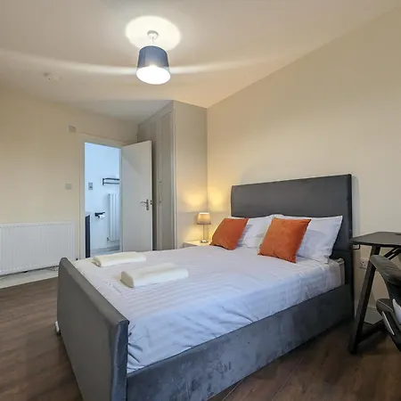 Near City Centre Private Bath Free Parking Σπίτι διακοπών *